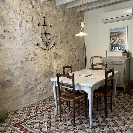 Сasa de vacaciones Rev'arles Maison De Charmes Aux Arenes